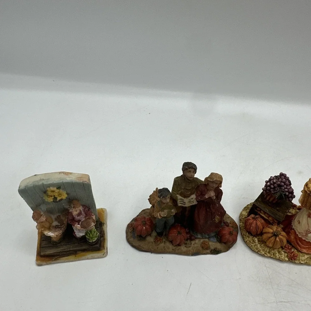 Thanksgiving Figurines Resin Hand Painted Country Style 7 Piece Set